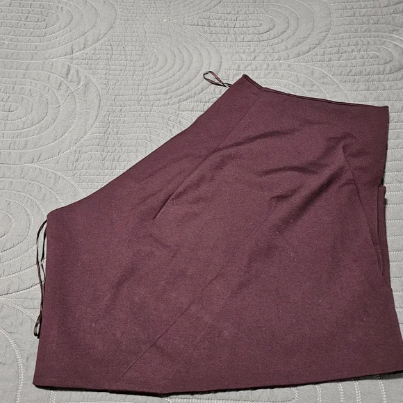 Asymmetric One-Shoulder Top in Deep Burgundy - Picture 4 of 5